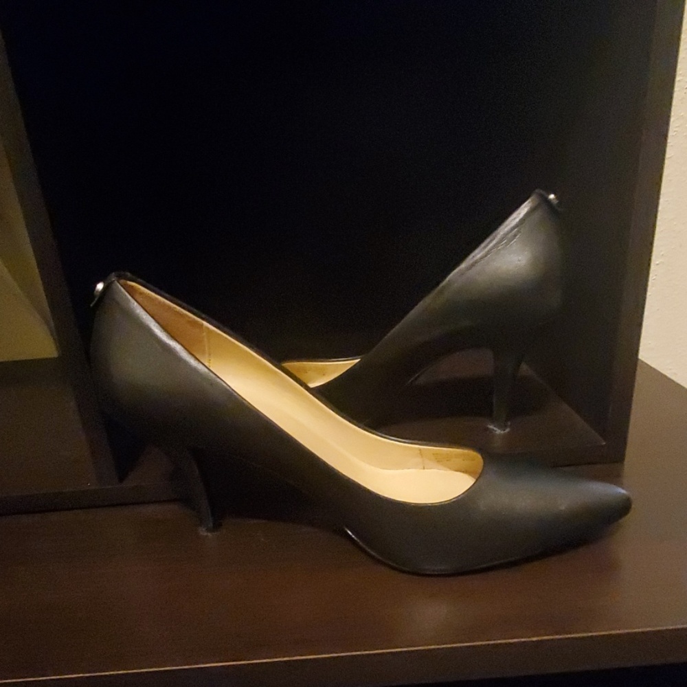 Michael Kors Dorothy Flex Pumps